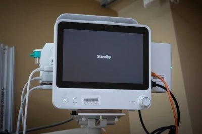 Inovação tecnológica em agulhas intraósseas: o caminho evolutivo do manual ao...